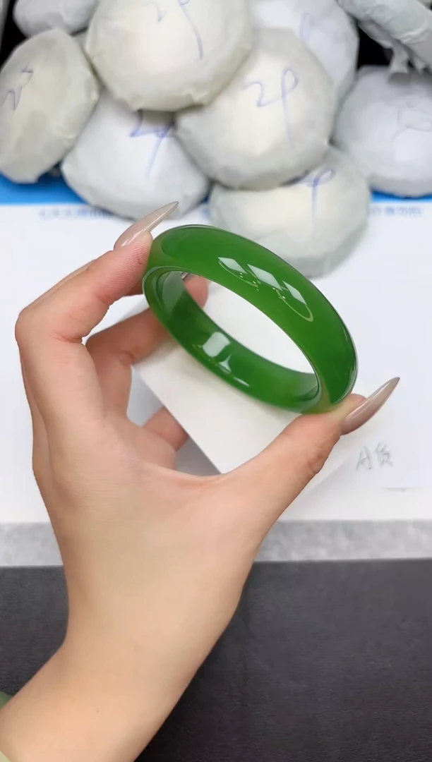 未镶嵌手镯石英质玉88-5859