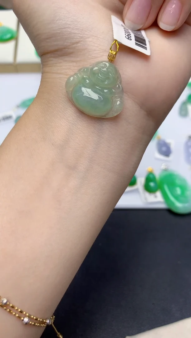 翡翠18K金镶嵌颈饰天然缅甸A货翡翠