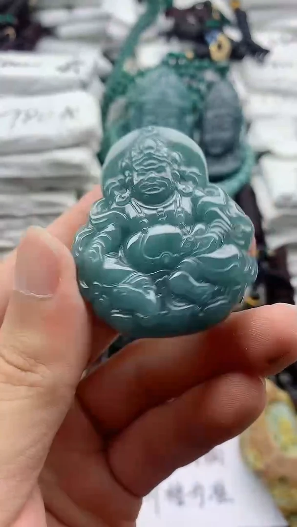 翡翠未镶嵌颈饰88888888888