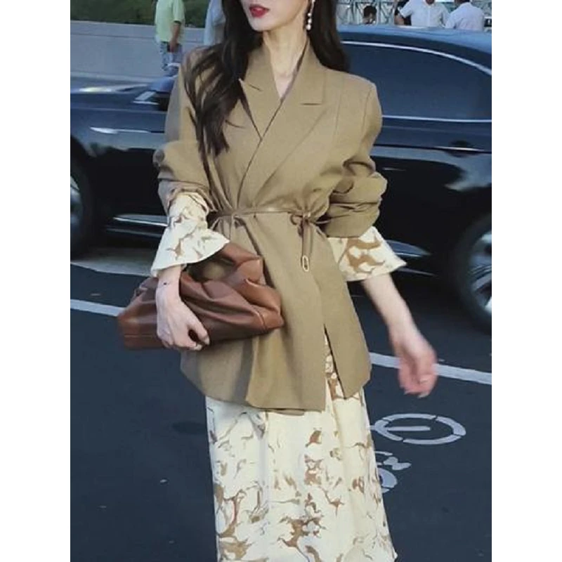 2025秋装设计师款时尚套装女 JYNZXHYH22091720-F22