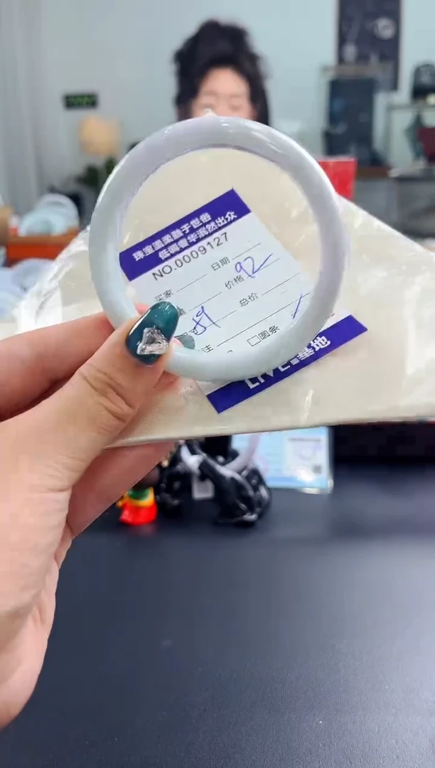 翡翠手镯未镶嵌天然缅甸A货翡翠