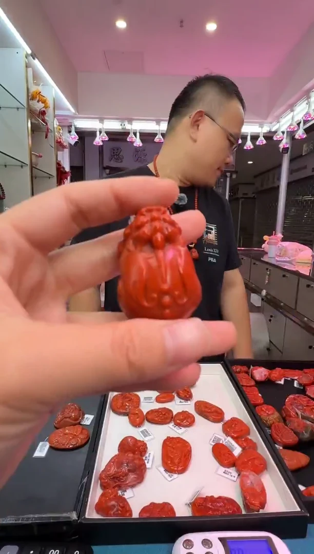 未镶嵌雕刻南红玛瑙077ZB1105产品一个