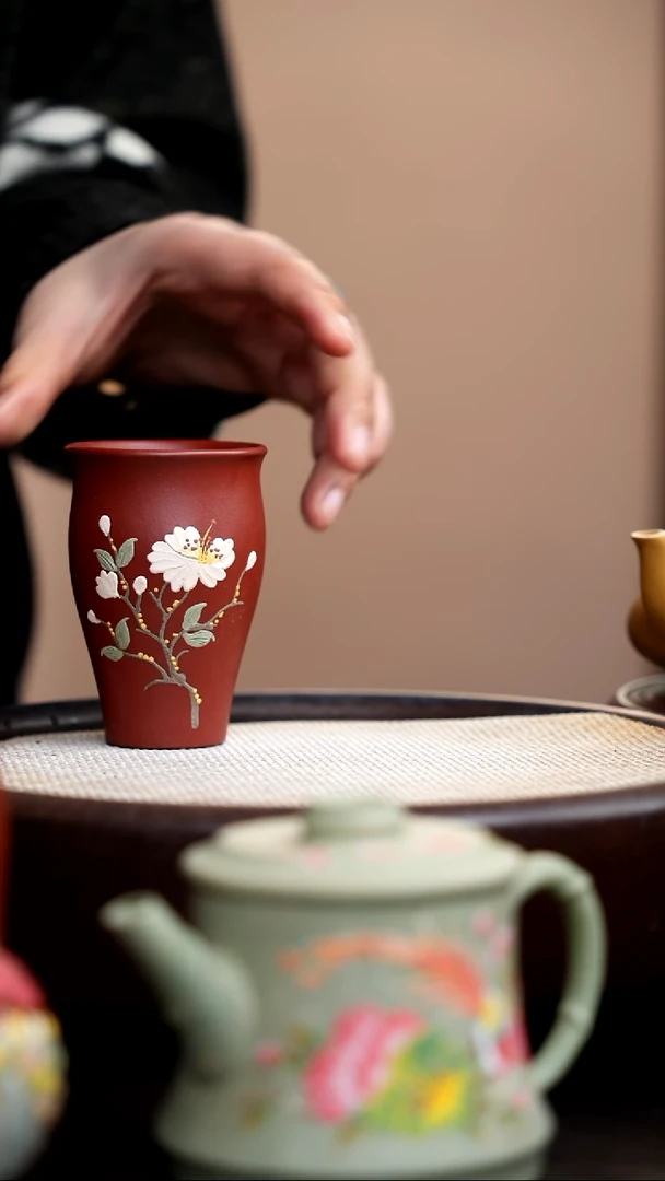 茶壶紫砂朱泥闻香杯泥绘白花