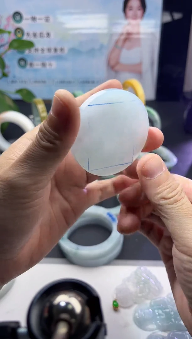 未镶嵌定制翡翠小*童翡翠挂件吊坠