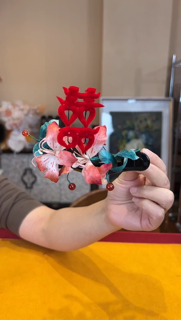 刺绣非遗绒花（发饰）
