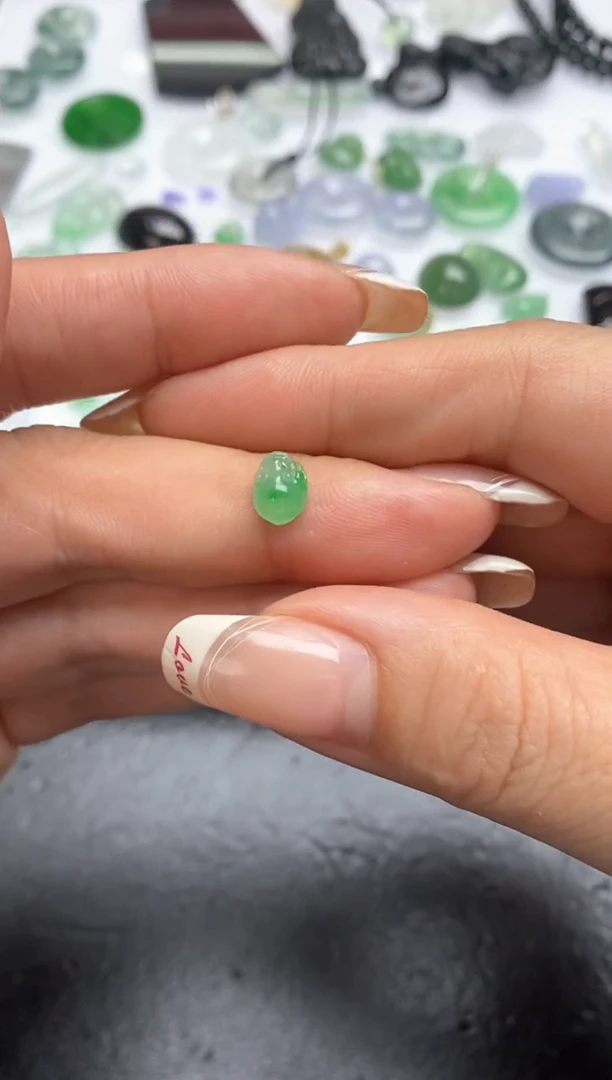 定制翡翠未镶嵌翡翠毛货~