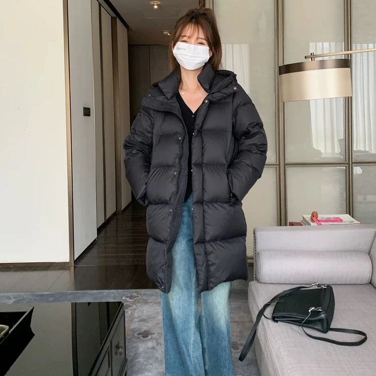YT096 时尚黑色中长款羽绒服女冬季保暖连帽外套24115
