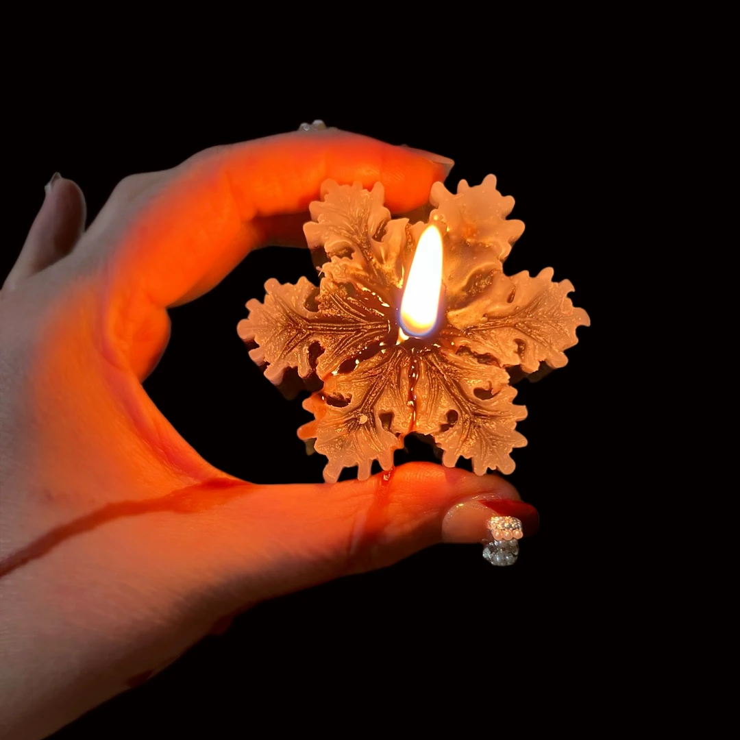 【朱颜馥雪】雪花低温香薰蜡烛香薰鎏金珠光圣诞雪花浪漫氛围文艺