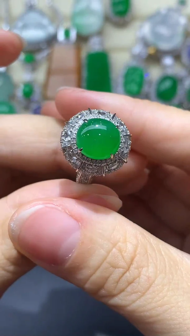 18K金镶嵌戒指翡翠722-中国好珍宝