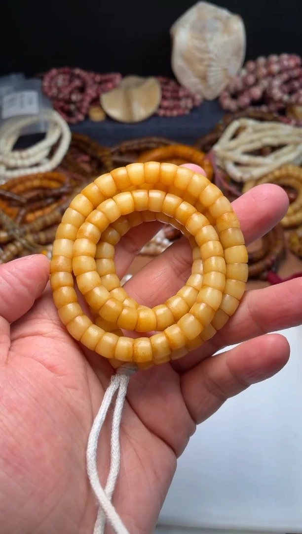 牛骨其他有****?杂件068-腿骨大肠长串-有棕裂