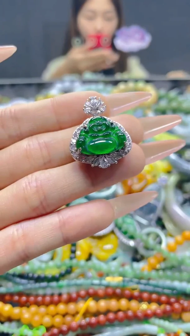 颈饰未镶嵌翡翠/V/翡翠A货，一件也是批发价