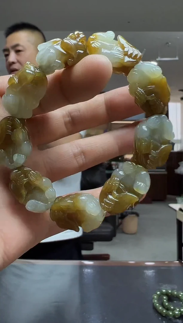 未镶嵌手链和田玉精品貔貅