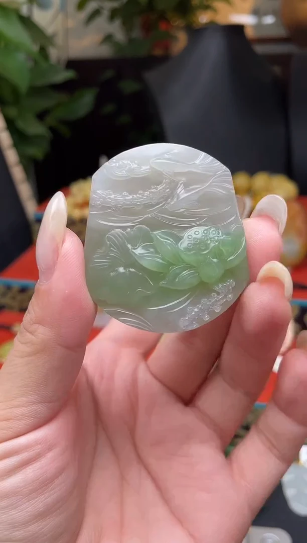 颈饰未镶嵌和田玉吊坠LY50