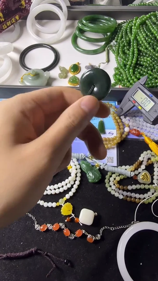 颈饰未镶嵌和田玉多样性发货