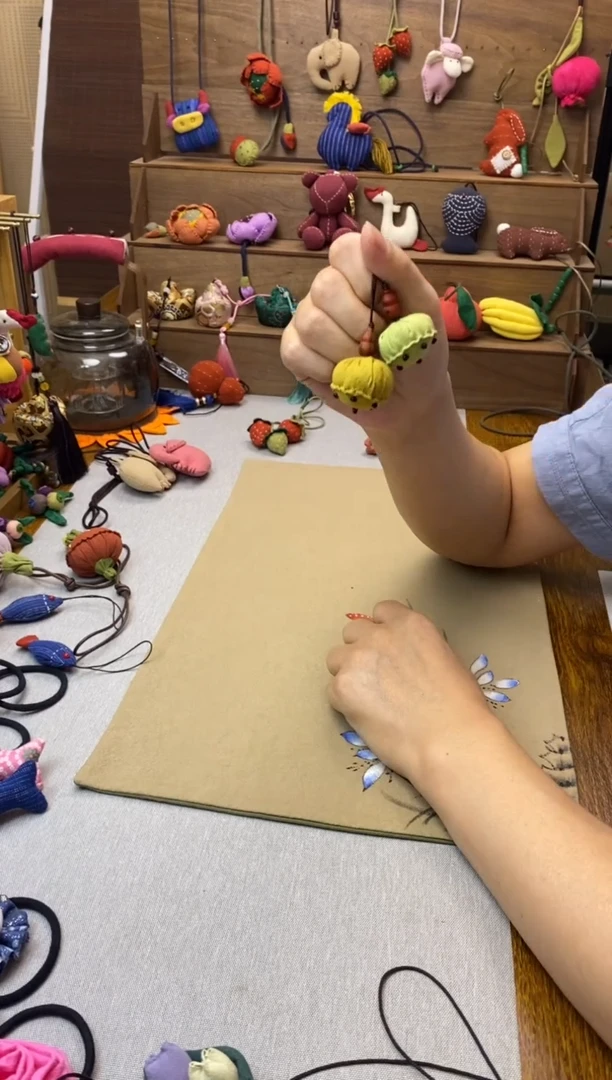 非金属布艺绿色小莲蓬+黄色小莲蓬