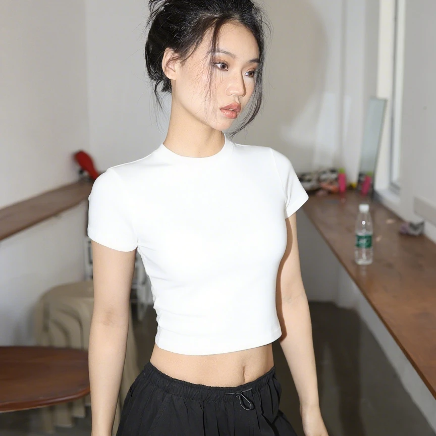 半高领显瘦短袖t恤洋气衣服女2025夏新款修身打底纯欲甜美可爱风