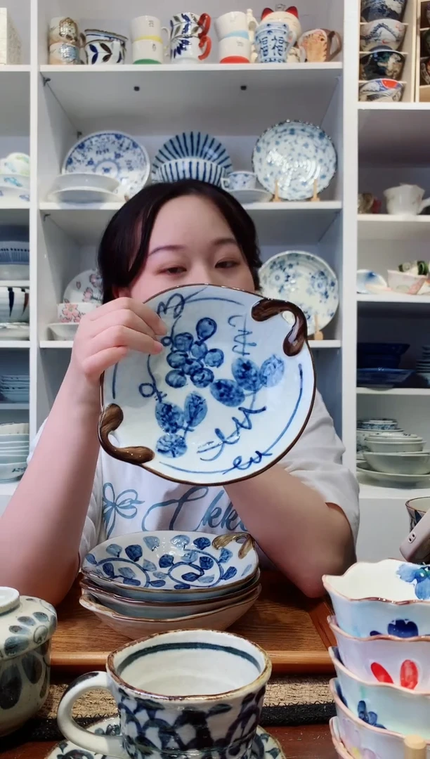 陶瓷葡萄花双耳盘