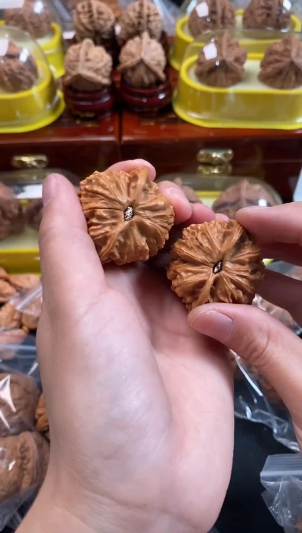 把件文玩核桃金牛39尺Z025