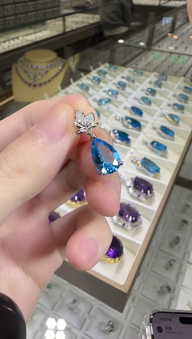 颈饰银S925镶嵌托帕石10*14mm妖姬蓝