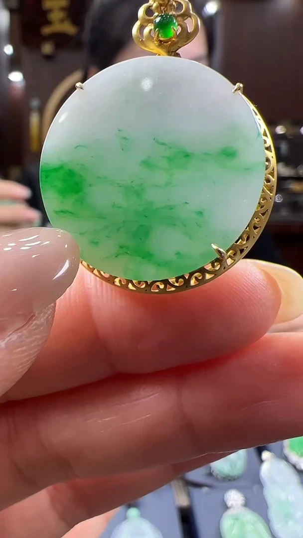【闪购商品】翡翠挂件18K金镶嵌圆牌不含链