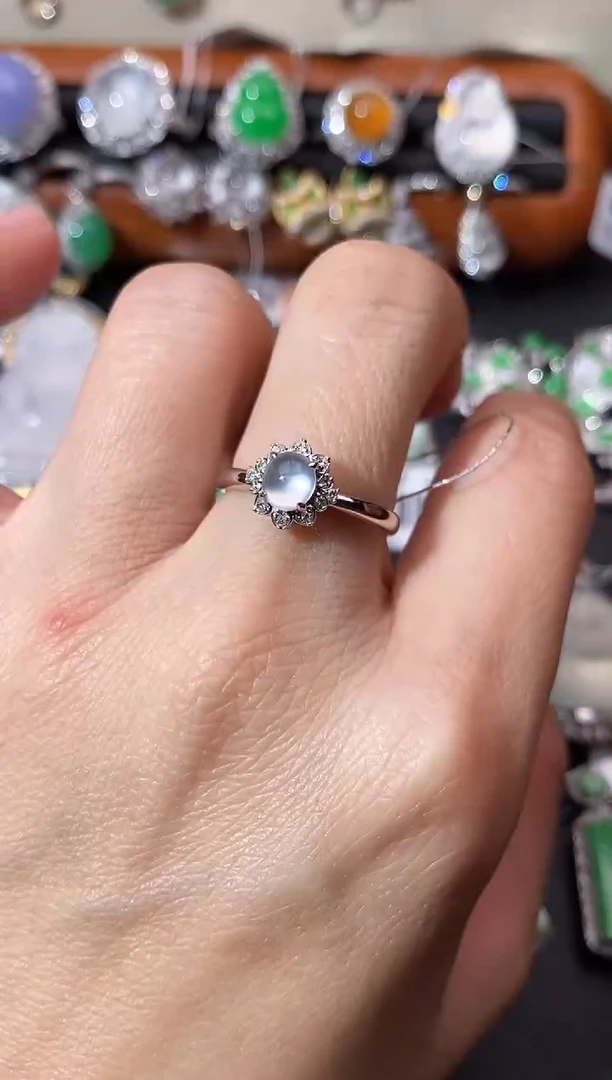 【闪购商品】翡翠戒指18K金镶嵌戒指