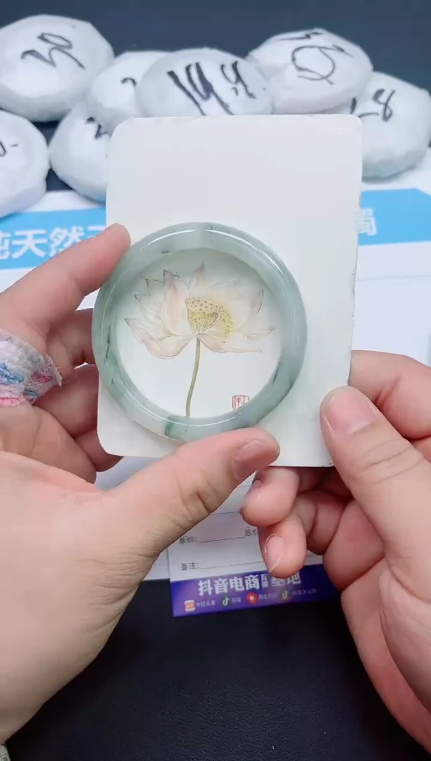 【闪购商品】石英质玉手镯未镶嵌025