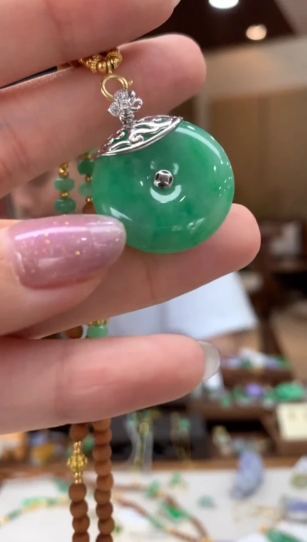 翡翠18K金镶嵌吊坠(不含链)平安扣