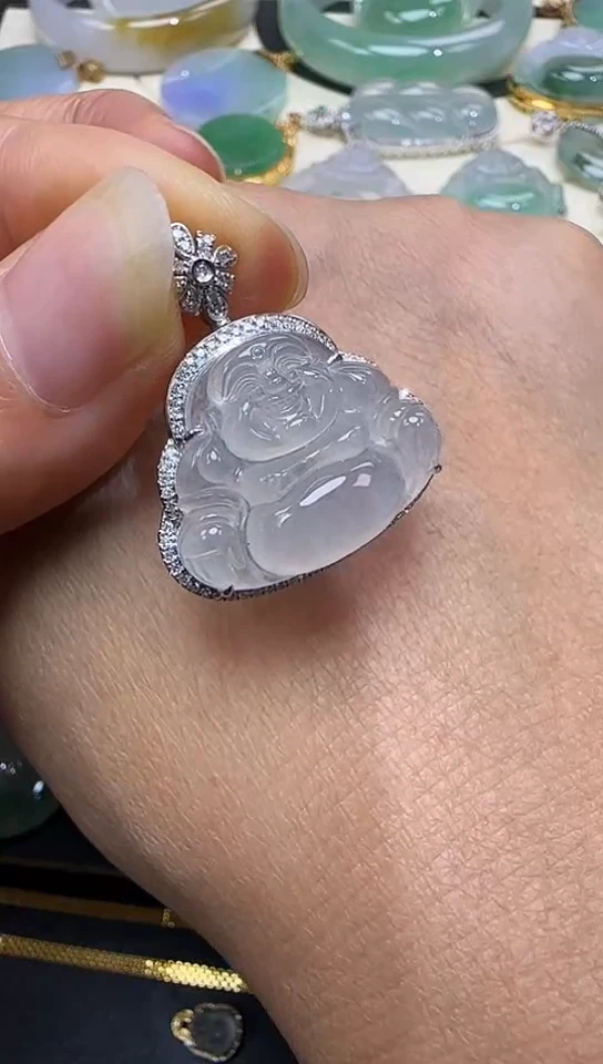 颈饰18K金镶嵌翡翠佛公