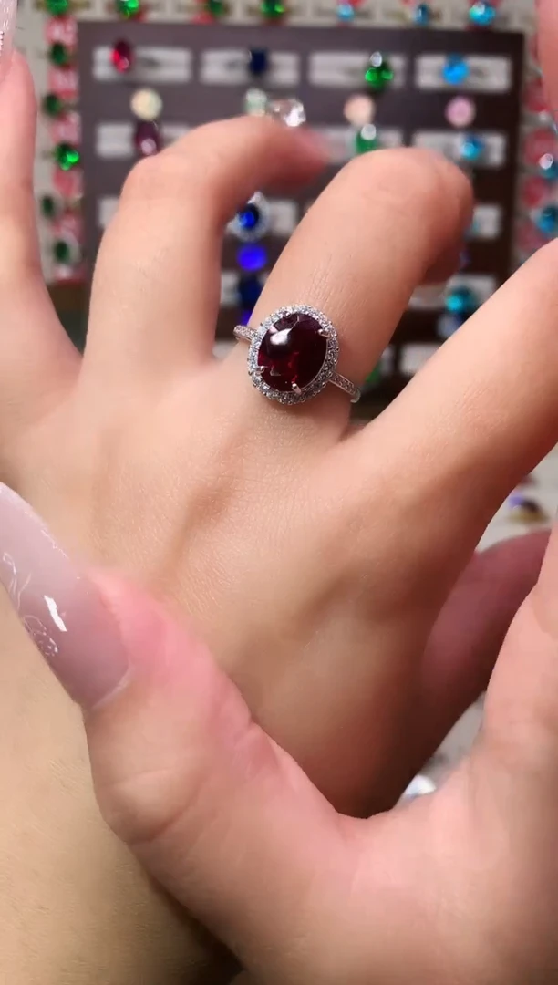 银S925镶嵌戒指红宝石8*10 酒红 银托