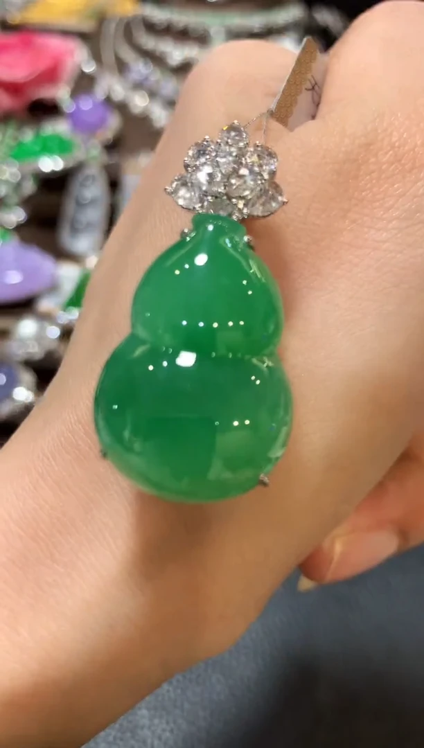 吊坠(不含链)18K金镶嵌翡翠q61