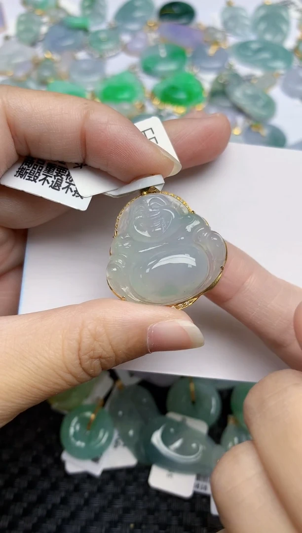 翡翠18K金镶嵌颈饰天然翡翠A货