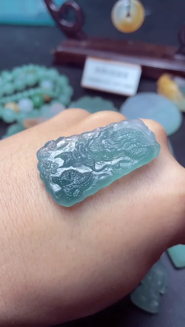 未镶嵌定制翡翠畫*人a货翡翠