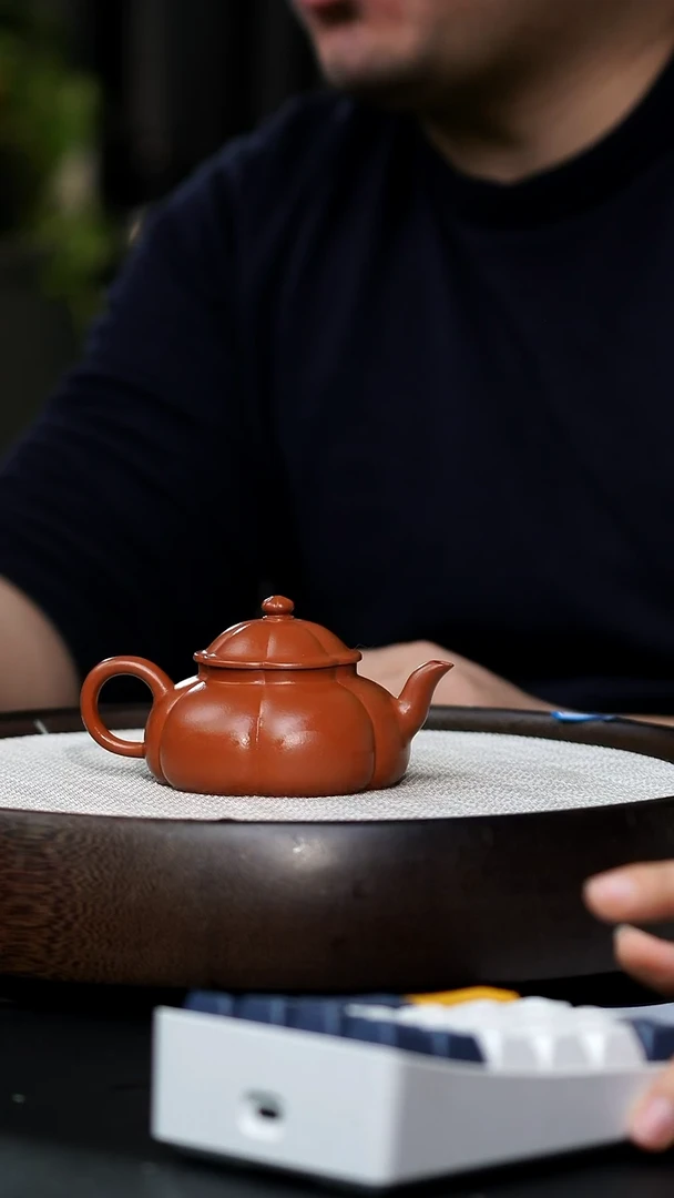 JCY-0538含苞待放-朱泥-110cc