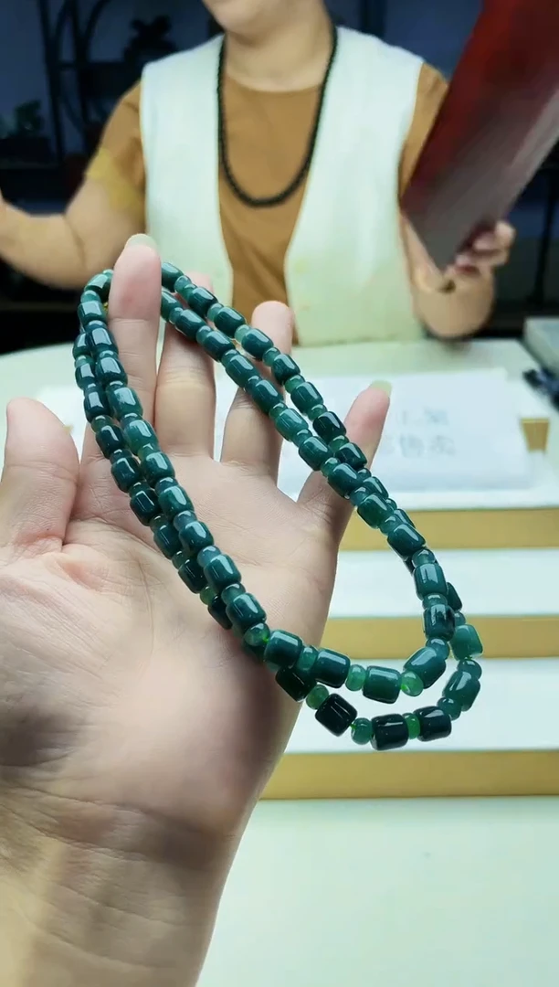 翡翠未镶嵌颈饰08040052多样性发其一