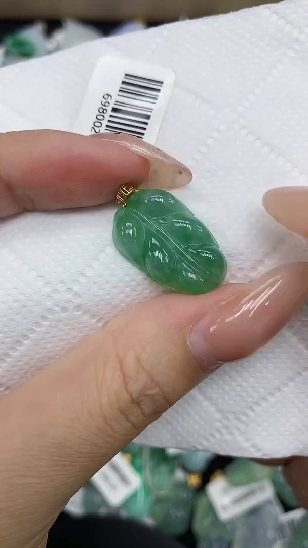颈饰18K金镶嵌翡翠11111111