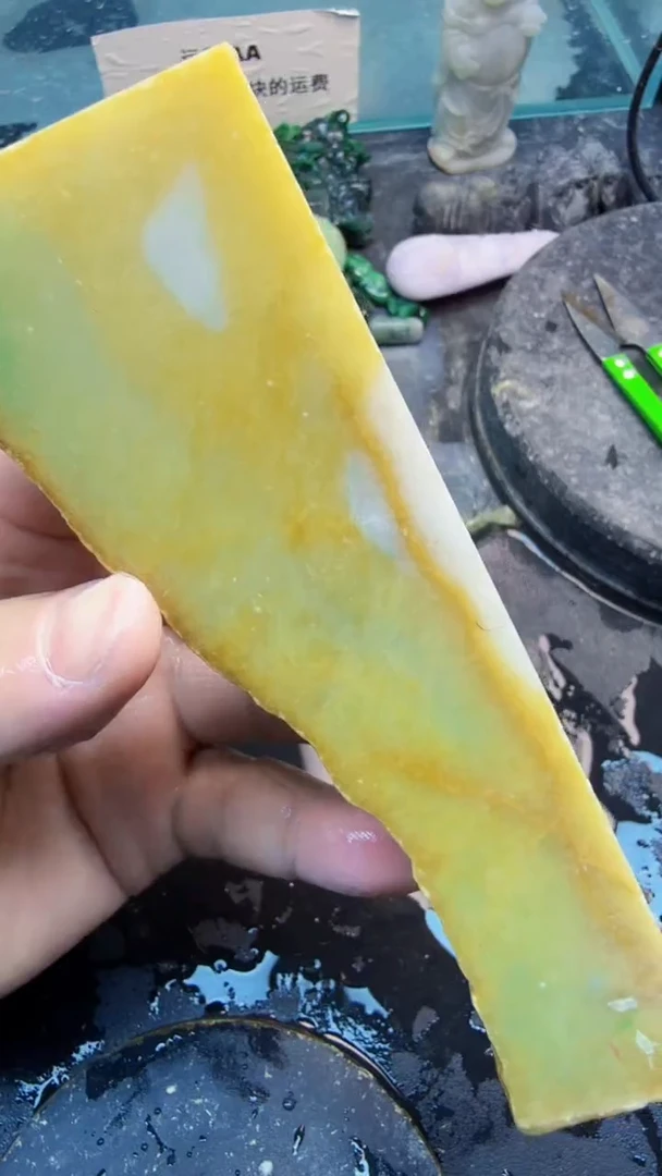 翡翠挂件未镶嵌人****所天然翡翠053