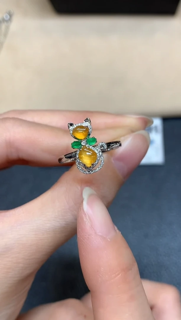 18K金镶嵌戒指翡翠招财猫【无服务费