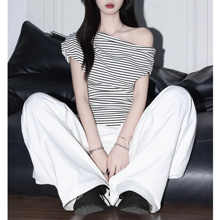 美式黑色新款2025年条纹斜肩T恤衫女夏季ins内搭休闲短袖收腰上衣