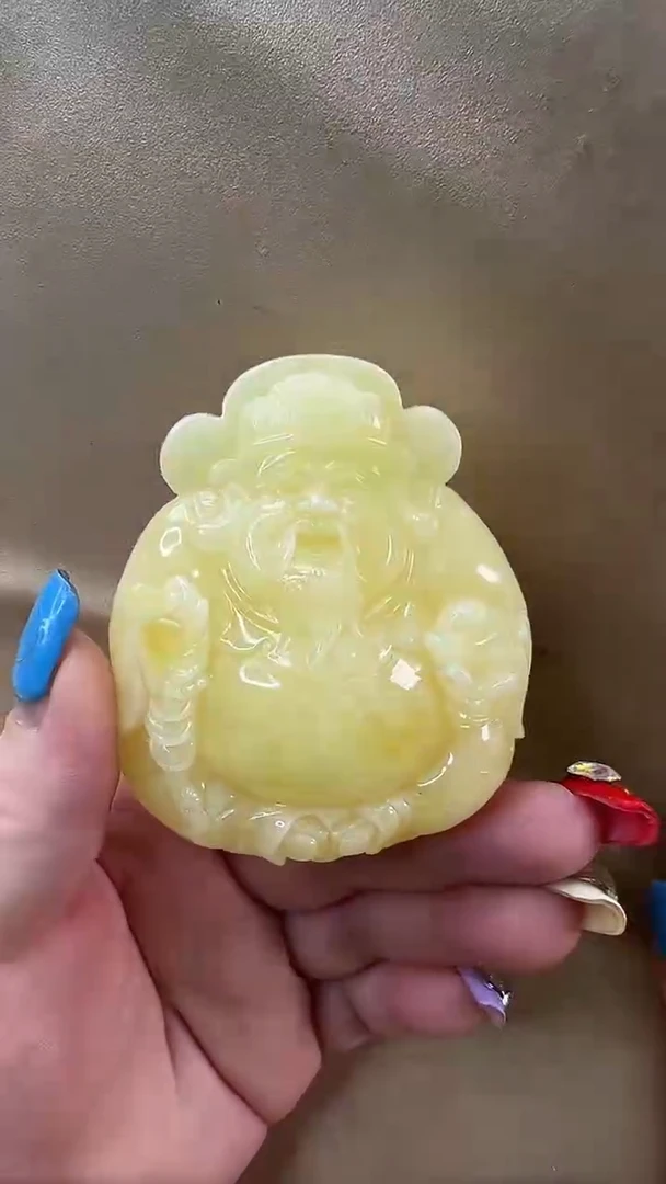 未镶嵌颈饰琥珀吊坠