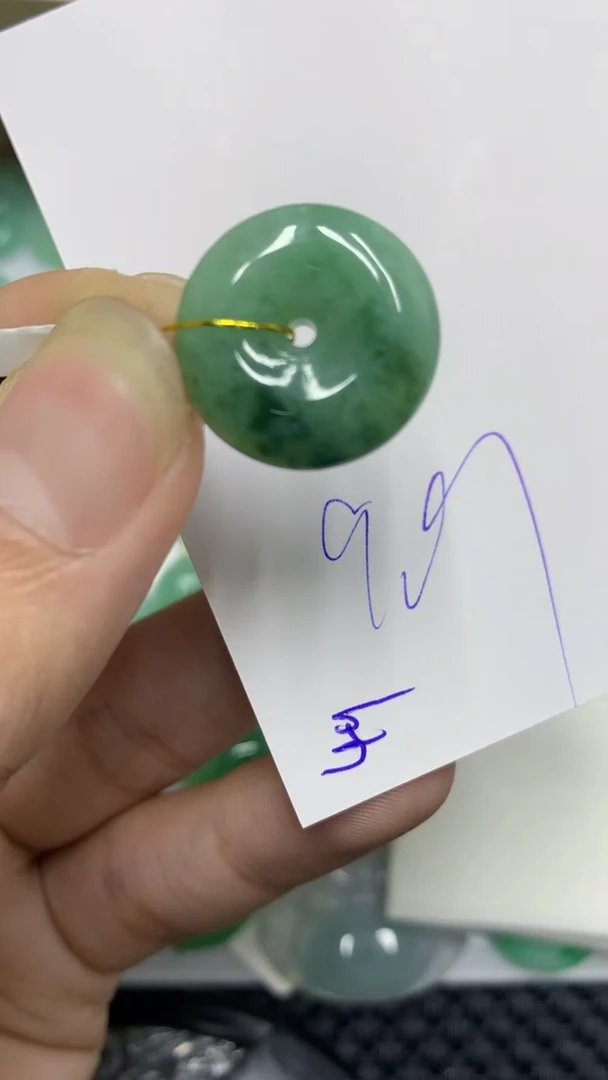 颈饰未镶嵌翡翠缅甸A货翡翠