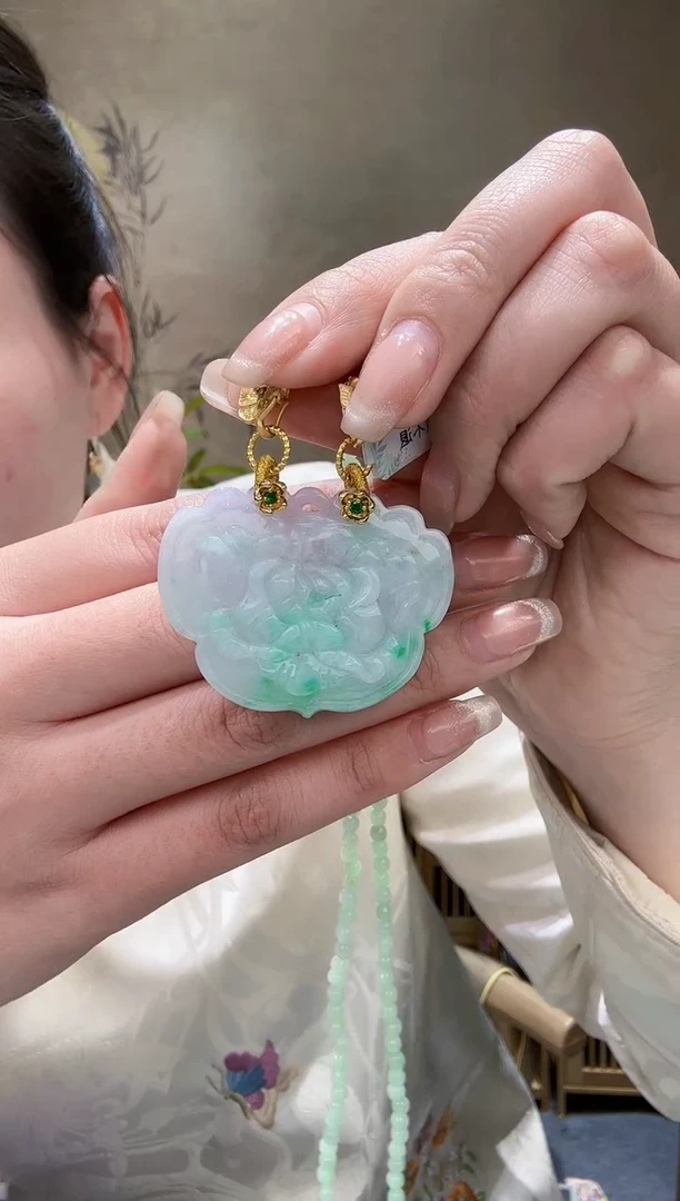 【闪购商品】翡翠颈饰未镶嵌吊坠