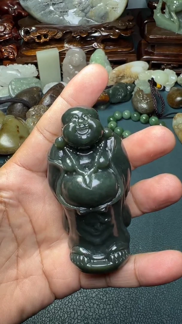 未镶嵌和田玉把件-