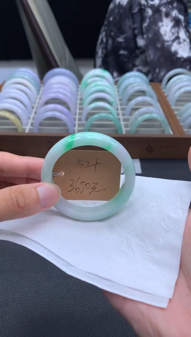 未镶嵌手镯翡翠天然A货翡翠（ 48小时鉴赏）