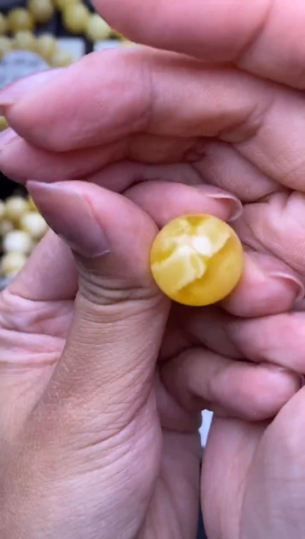 裸石琥珀未镶嵌大小姐珠宝61
