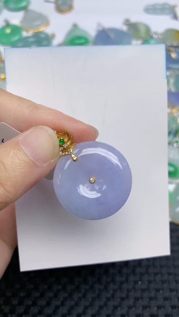 翡翠18K金镶嵌颈饰天然翡翠A货