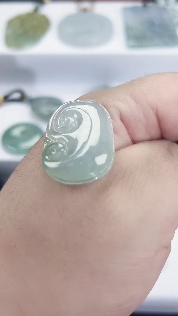 颈饰未镶嵌翡翠天然缅甸A货翡翠