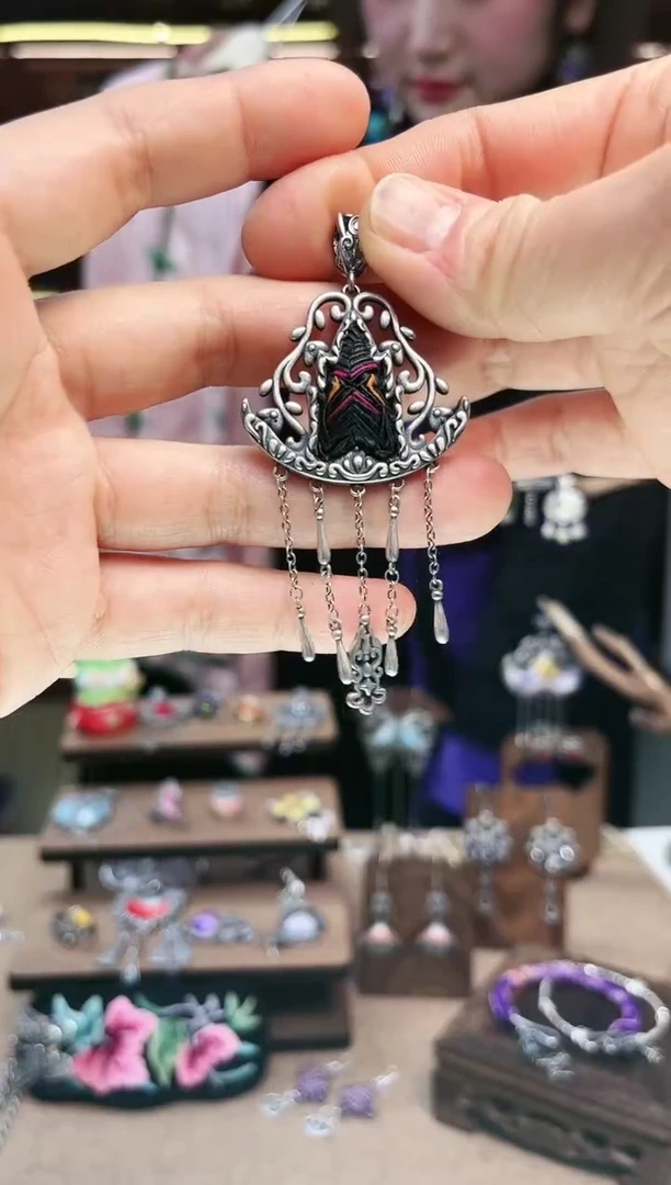 【闪购商品】织绣1932黔东南苗族刺绣