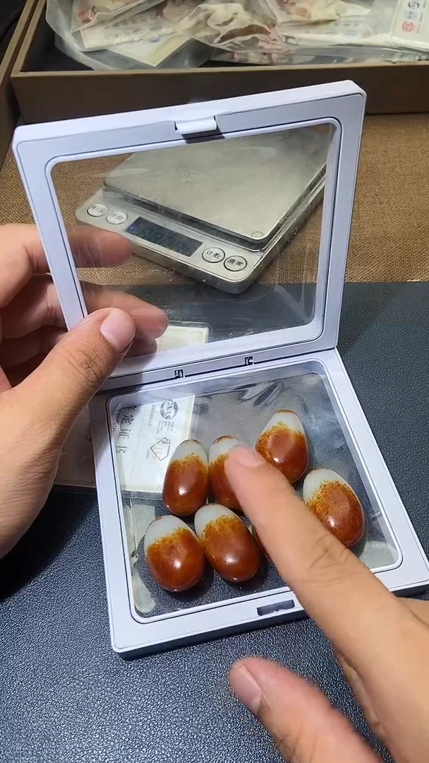 和田玉未镶嵌颈饰霜*HX