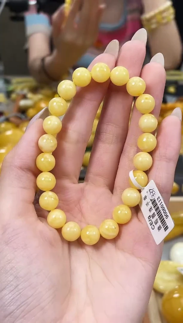 未镶嵌琥珀裸石微瑕8+j87