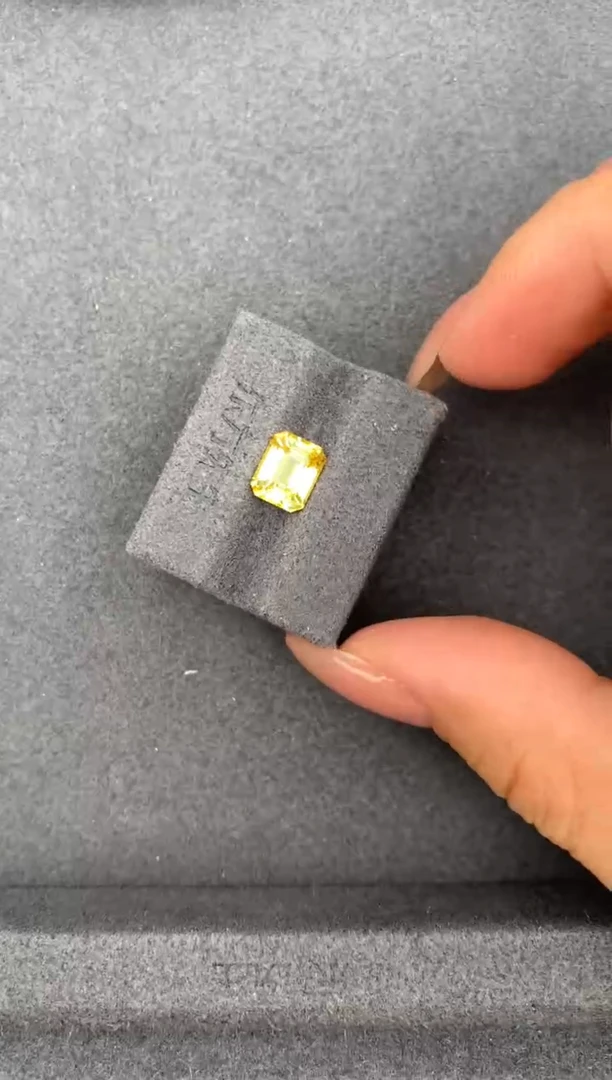 裸石彩色蓝宝石2.1ct黄蓝宝  FH  定制